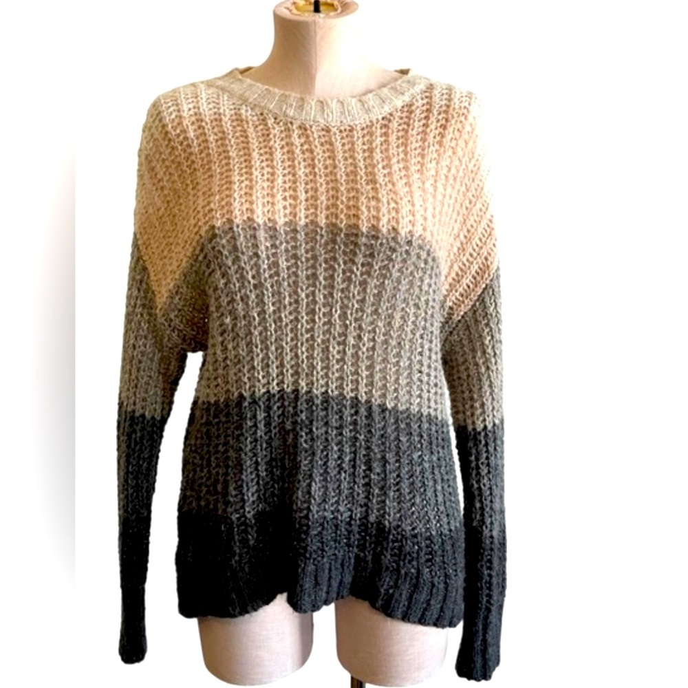 American Eagle Crew Neck Knitted Sweater| SIZE L | LIKE NEW CONDITION